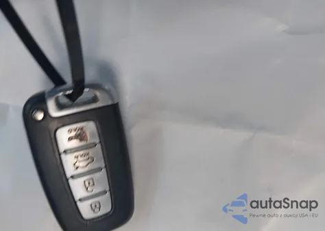 2011 Hyundai Sonata Hybrid Hybrid z USA, uszkodzony, nr VIN KMHEC4A4XBA006953